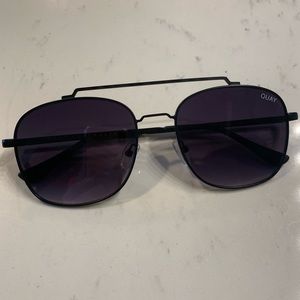 COPY - Quay To Be Seen Black Sunglasses